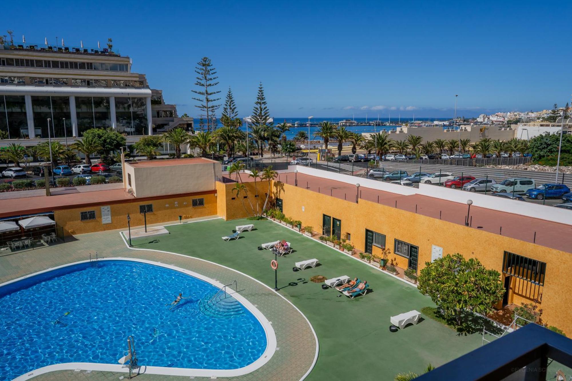 Apartments In Los Cristianos, Tenerife, Canary Islands لوس كريستيانوس المظهر الخارجي الصورة